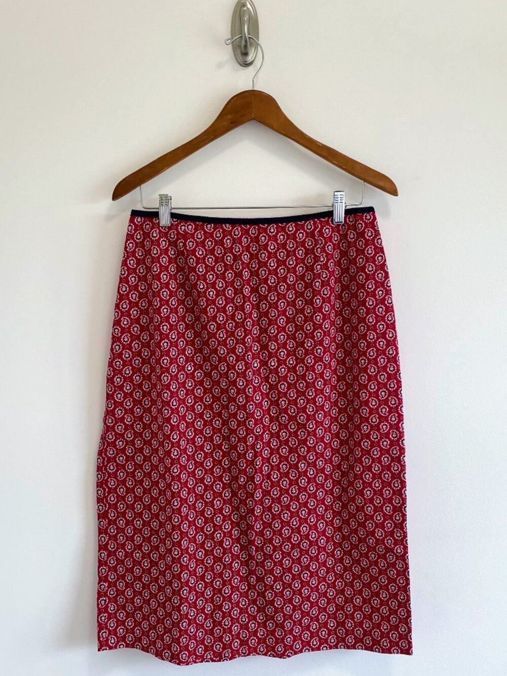 Vintage Red Paisley Midi Skirt / 90s / 100% Cotton